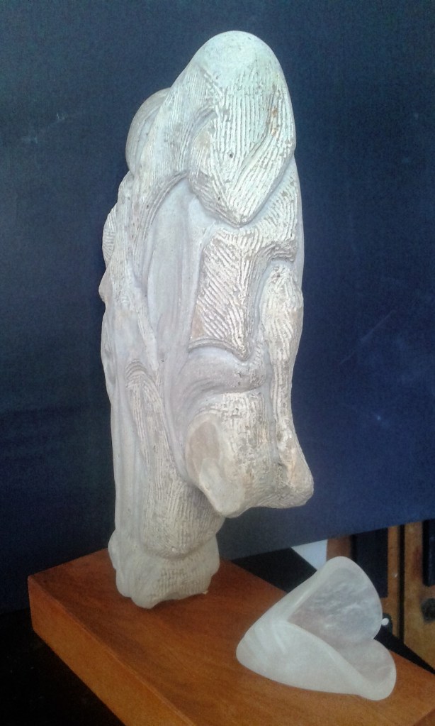 M_guerriero con elmo a cavallo-lati B